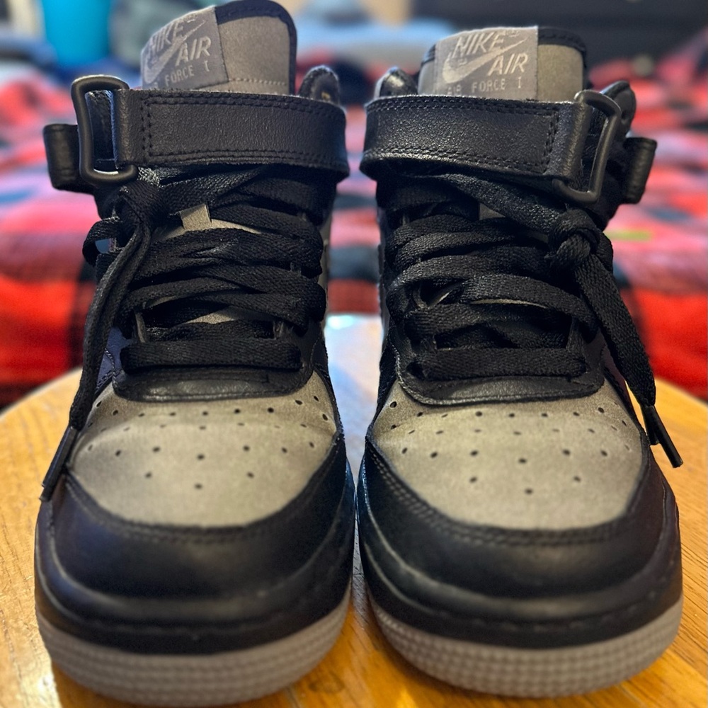 Nike Air Force 1 size 4y 6wmns